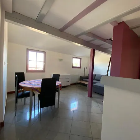Les 3 Chateaux Apartamento *